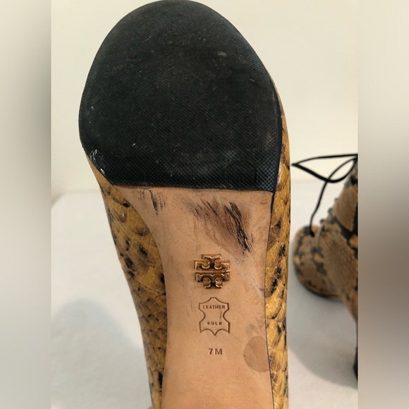 Tory Burch Ankle Boots Victorian Lace Up Vienna Booties Yellow Black Snake 7 - Picture 5 of 7